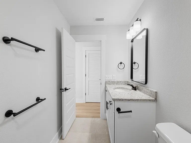 710 Dale Pl #3 — Photo 31