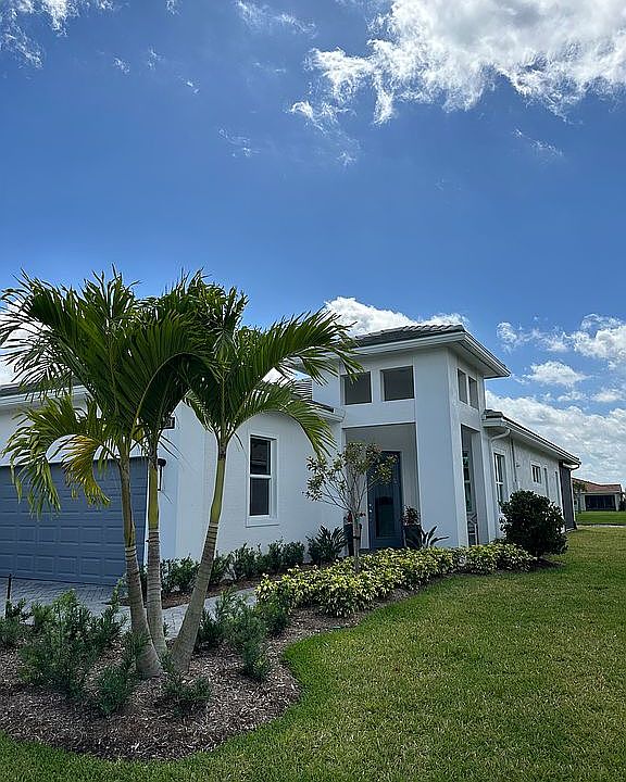 2nd image of 25031 SW Alberti Way