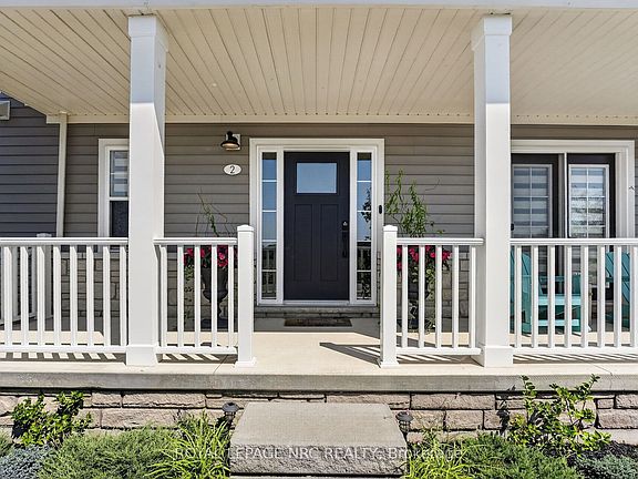 5th image of 2 Beachwalk Cres
