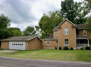 110 S Line St, Du Quoin, IL 62832