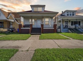 5032 Fredro St, Hamtramck, MI 48212