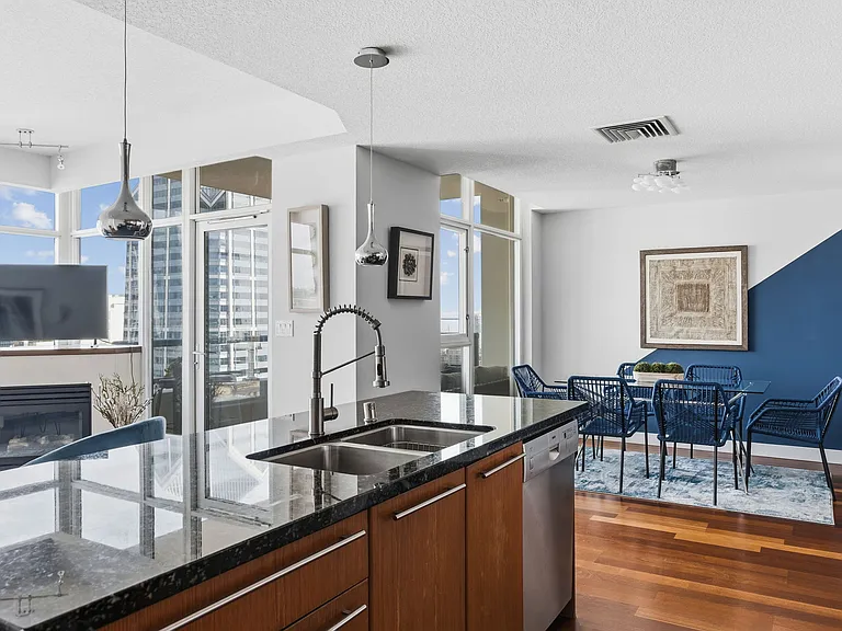 1199 Pacific Hwy #2903R — Photo 11