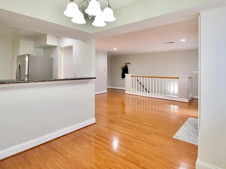 5705 Chapman Mill Dr #150 — Photo 13