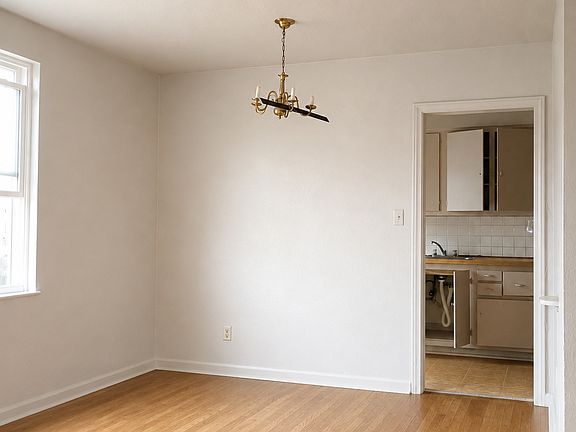 2nd image of 2366 Noble Rd APT 206