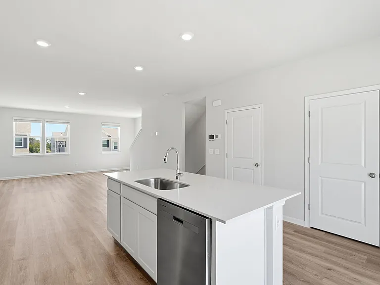 131 Willett Hollow St — Photo 6