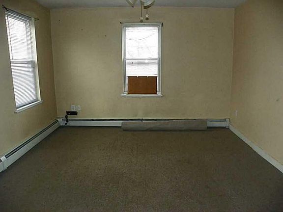 4th image of 706-708 Dyer Ave
