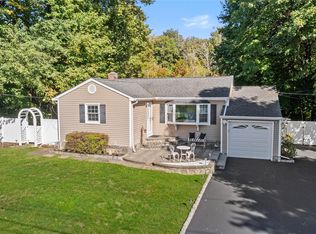 2880 Brookfield Drive, Yorktown Heights, NY 10598