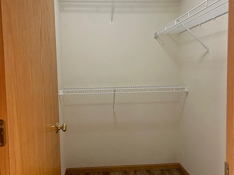6044 Fountain Rd — Photo 11