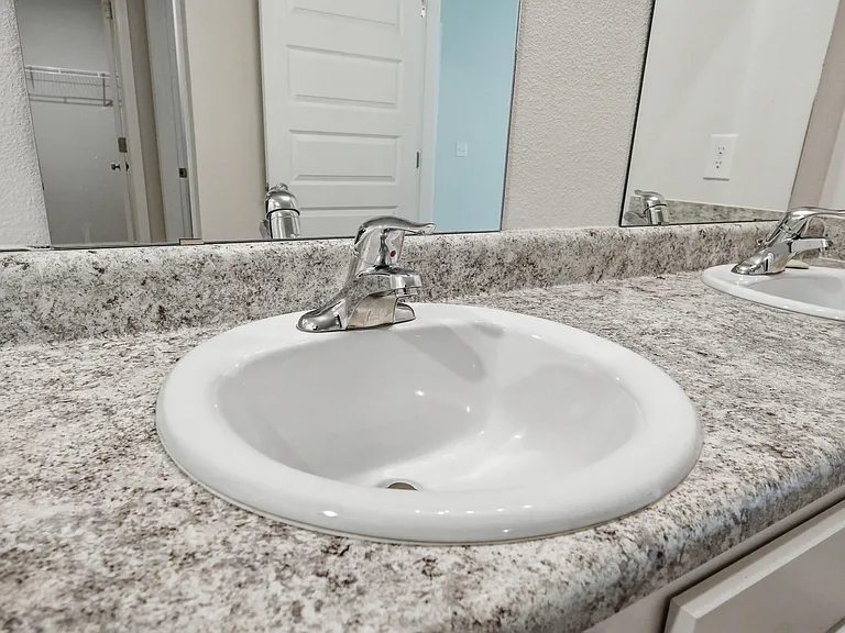 5367 Peach Dr — Photo 40