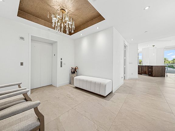 4th image of 425 S Beach Road #2o