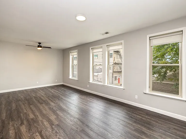 920 S 2nd St #202 — Photo 9