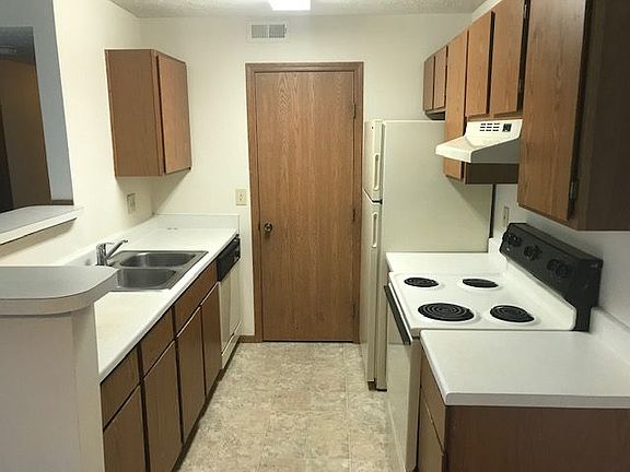 4th image of 356 Wellington Willows Way