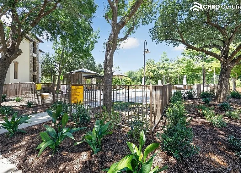 500 Waters Edge Dr #137 — Photo 13