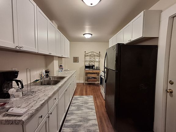 4th image of 316 6th St E