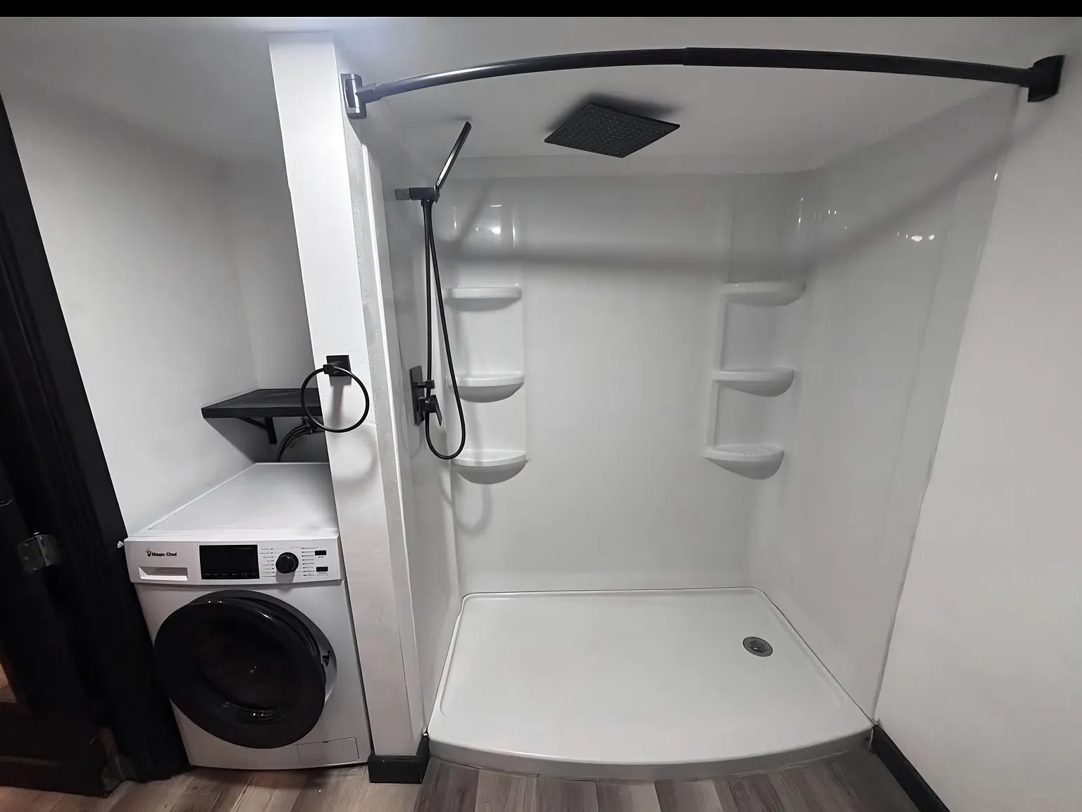 1 bed, 295 sqft, $1,550 — Photo 2