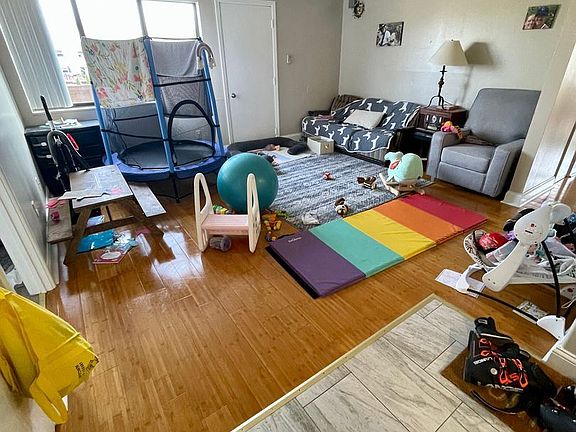 4th image of N111W15655 Vienna Ct APT 24