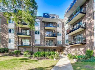 1200 W Northwest Hwy APT 308, Mount Prospect, IL 60056