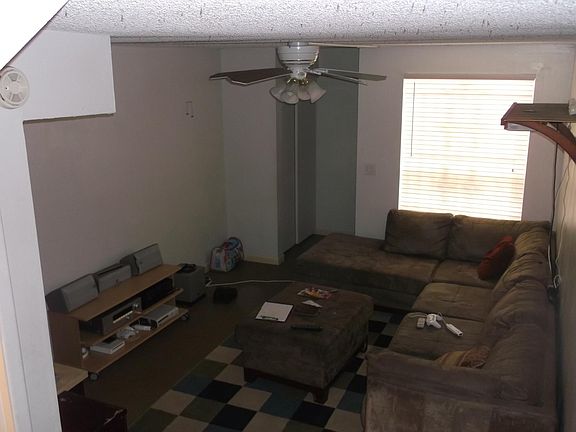 4th image of 4214 La Palma Ct