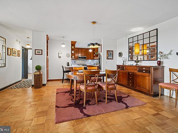 5th image of 3001 Veazey Ter NW APT 1317