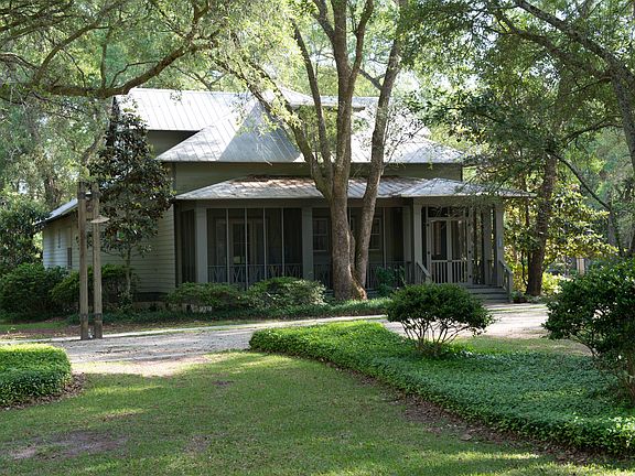Front View of Home