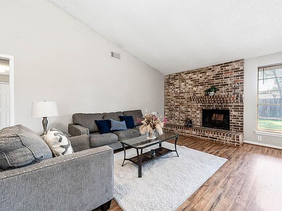 4th image of 23903 Creek Ridge Dr