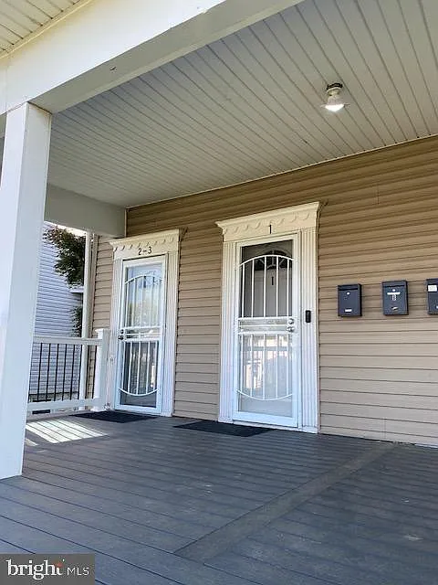 Building Photo - 3411 Fairview Ave