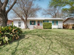 1404 Kent St, Taylor, TX 76574
