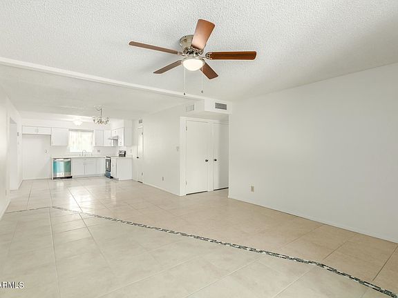 5th image of 2357 W El Moro Cir