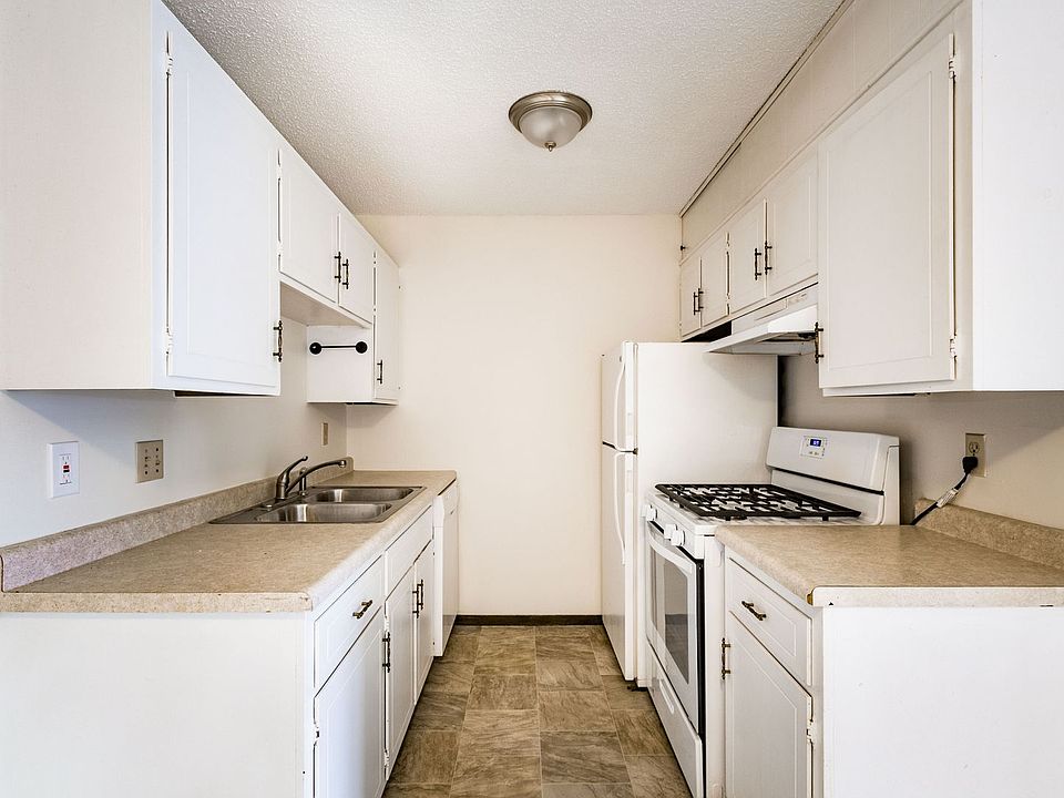 1st image of 2321 Aldrich Ave S APT 114
