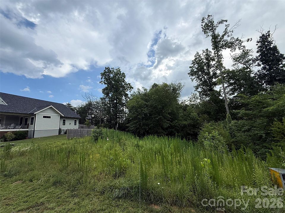 1st image of 27 Starwood Valley Trl