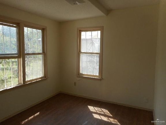 2nd image of 2045 S Balboa Ave