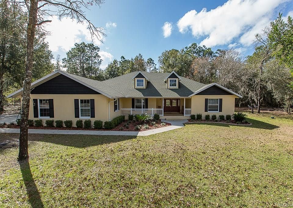 1st image of 2715 W Blackwood Dr