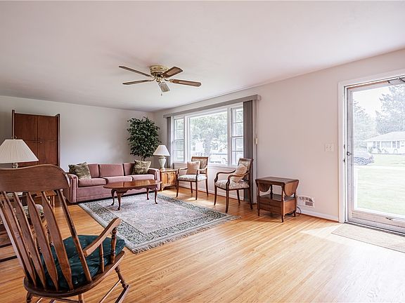 5th image of 99 Horizon Dr