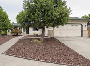2680 Lawnview Dr, Medford, OR 97504