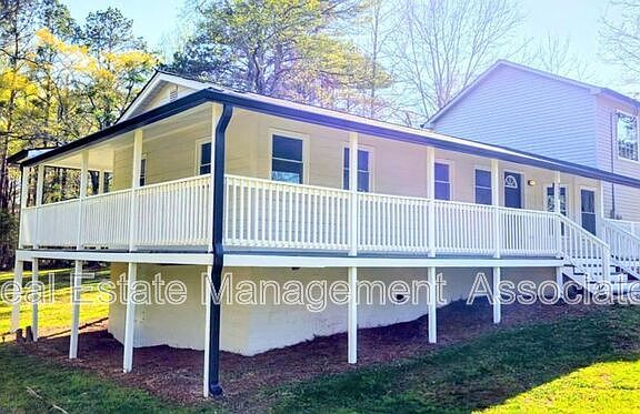 2nd image of 208 Dobbins Mill Rd