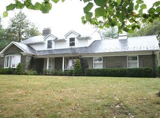 36 Apple Hill Ln, Lynnfield, MA 01940