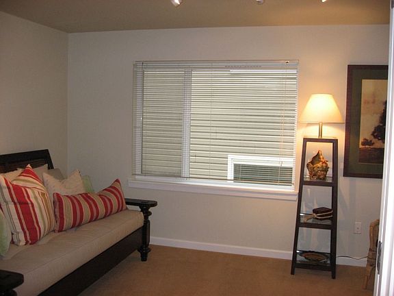2nd bedroom or office
