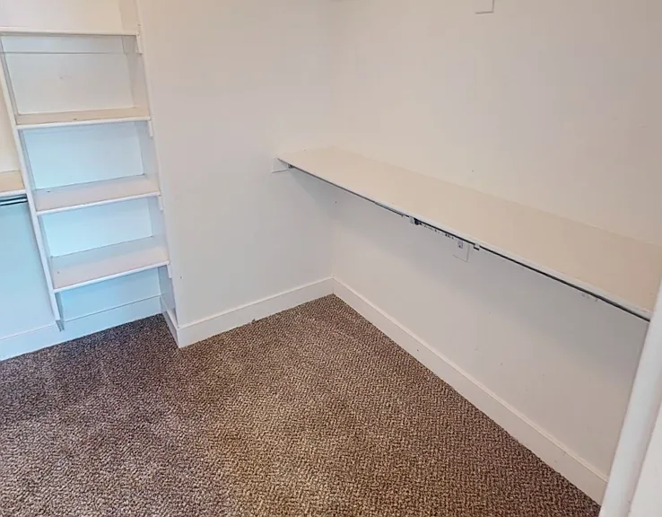 246 E Bridgewater Ln — Photo 11