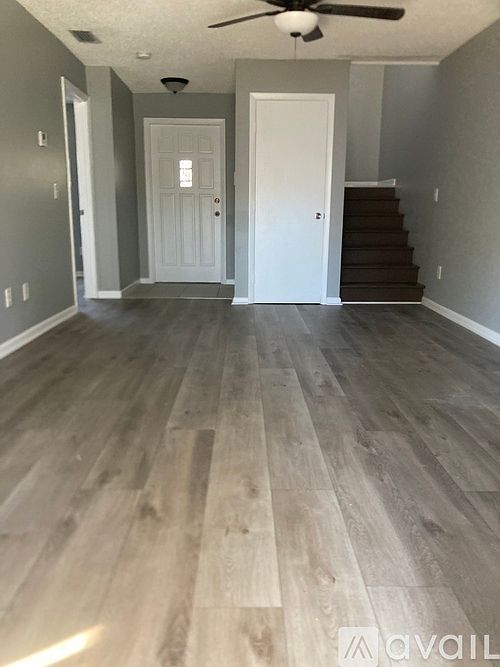 1st image of 17407 Dumont Dr #17407