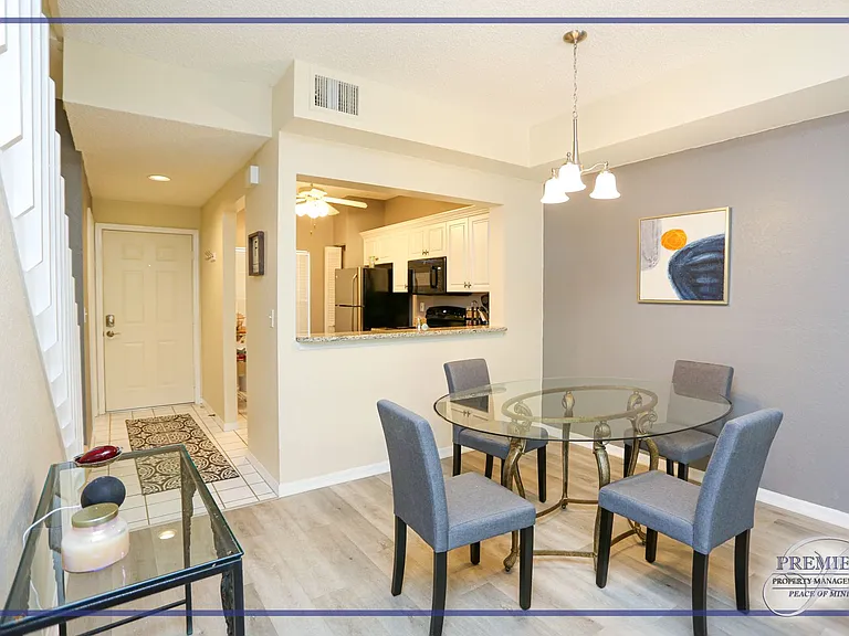 1044 Woodshire Ln #B203 — Photo 5