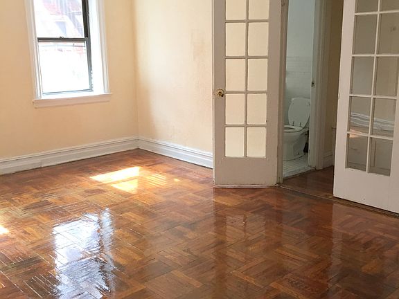 3rd image of 137 Mitchell Pl #C1