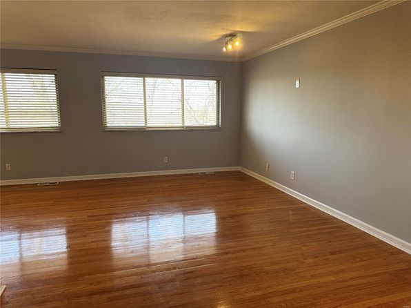 8631 Old Bonhomme Rd APT 3E, Saint Louis, MO 63132