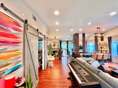 8460 Samra Dr, Canoga Park, CA, 91304