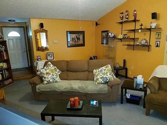 4th image of 608 River Bend Cir SW