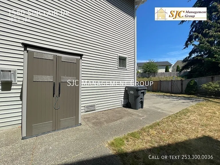 1560 Sinclair Dr — Photo 9