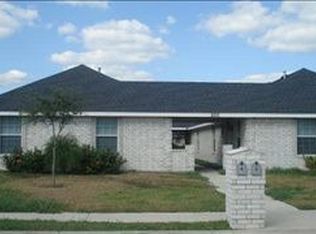 820 W Bronze Dr, Pharr, TX 78577