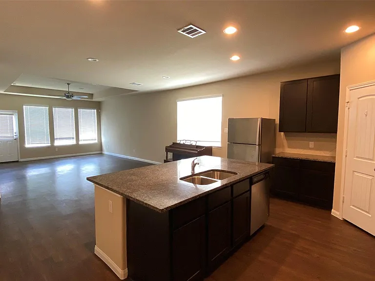 2803 August Mist Ln — Photo 5