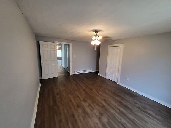 3rd image of 4224 E Washington St APT 5