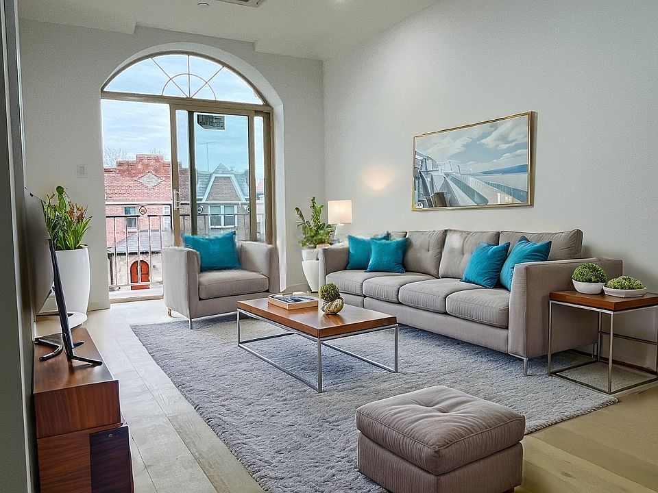 1st image of 3958 58th St #3