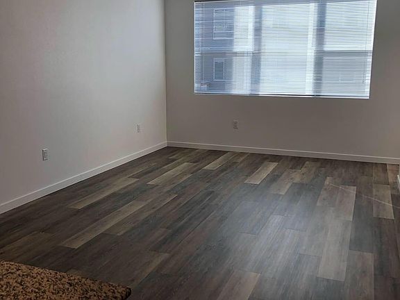 5th image of 1130 Avenue Of The Oaks Unit 520